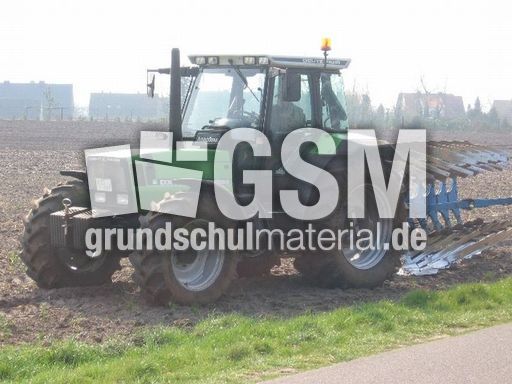 Traktor.jpg